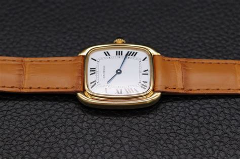 cartier 17010|Cartier Gondole Vertical 17010 Medium – Vintage Chronos Germany.